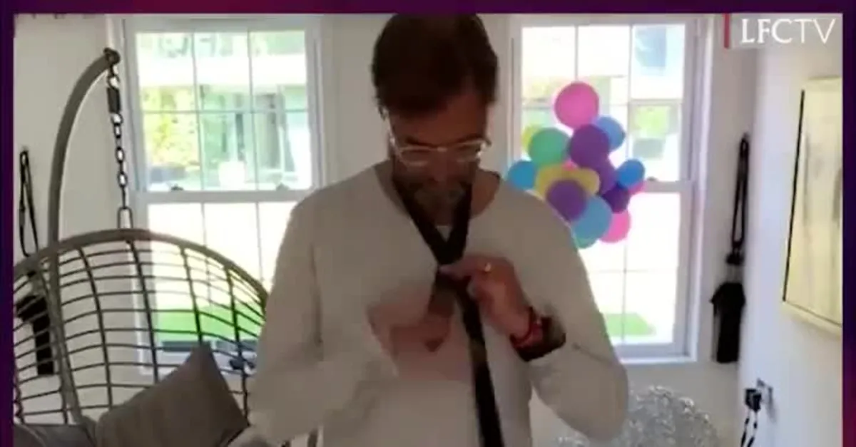 Jürgen Klopp kravat bağlamayı böyle öğrendi!