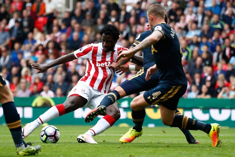 Galatasaray golcüsünü İngiltere’de buldu! Görüşmeler başladı