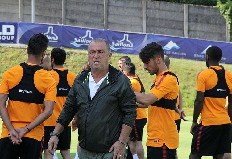 Hıncal Uluç: Ruhsuz, paralı askerler