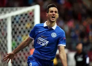 Beşiktaş Kalinic'i bitiriyor
