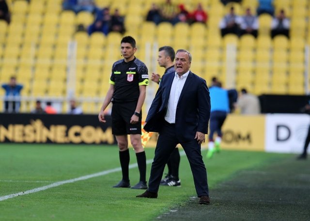 Hem lige hem de şampiyonluğa yabancılar