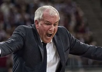 Obradovic eski öğrencilerine karşı