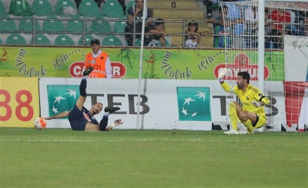 Çaykur Rizespor - Fenerbahçe maçı olay oldu