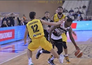 Beşiktaş Sompo Japan, AEK deplasmanında güldü