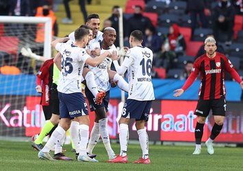 F.Bahçe çeyrek finalde!