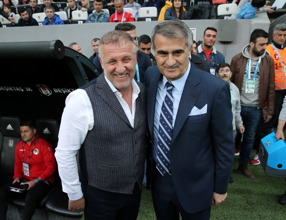 Beşiktaş tribünlerinde yenge rüzgarı