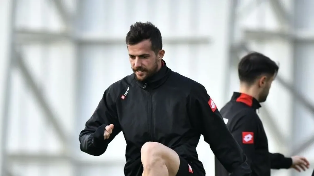 Uğur Demirok Adanaspor'da!