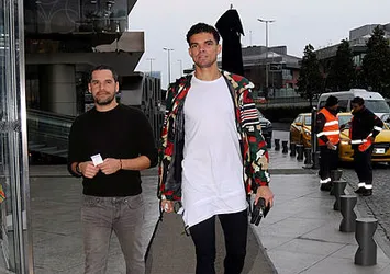 İspanya’dan şok iddia: Maaşları Pepe ödedi