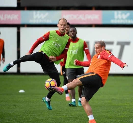 Galatasaray’da Muslera ve Selçuk İnan şoku