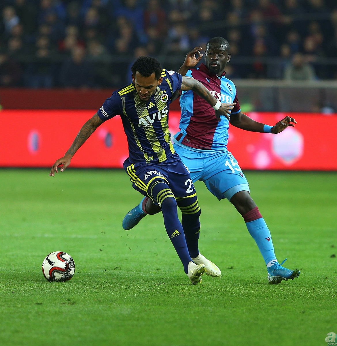 Fenerbahçe’de 2 sürpriz ayrılık yolda! Satış listesine kondular