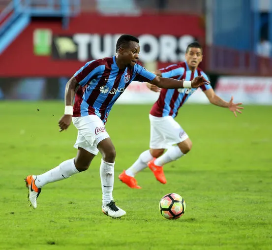 Ogenyi Onazi'nin evi soyuldu! - 1