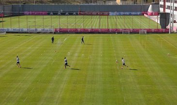 Bayern Münih sosyal mesafe kuralına uyarak antrenmanlara başladı