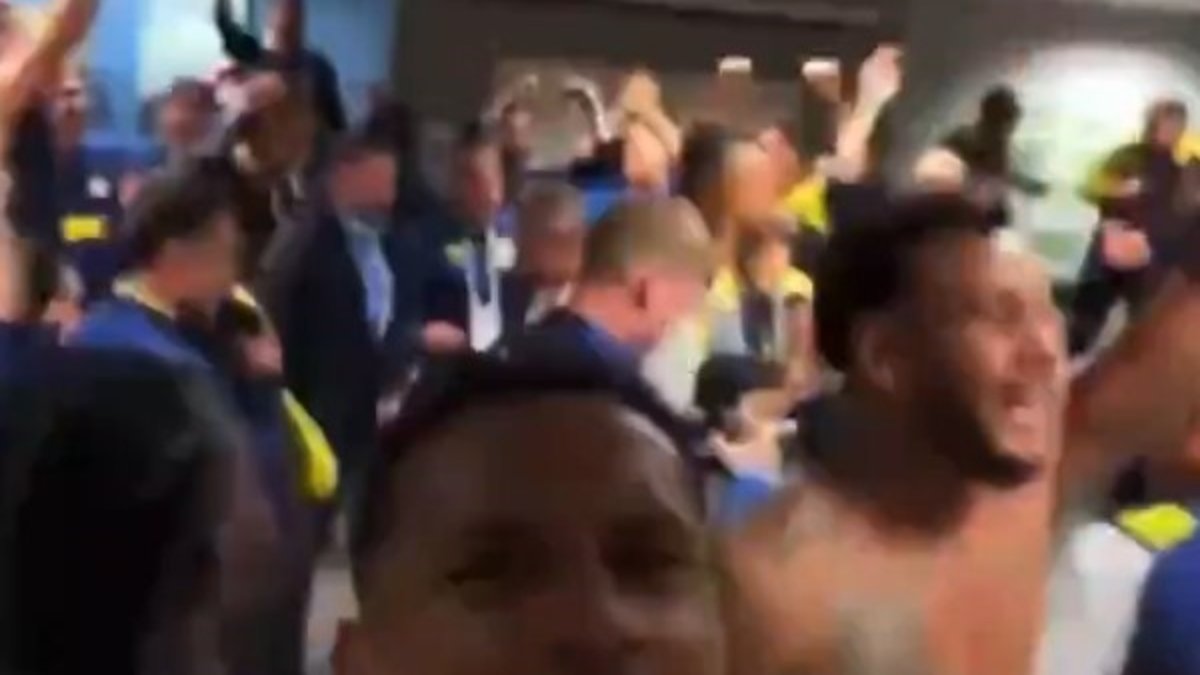 Fenerbahçeli oyunculardan küfürlü sevinç!