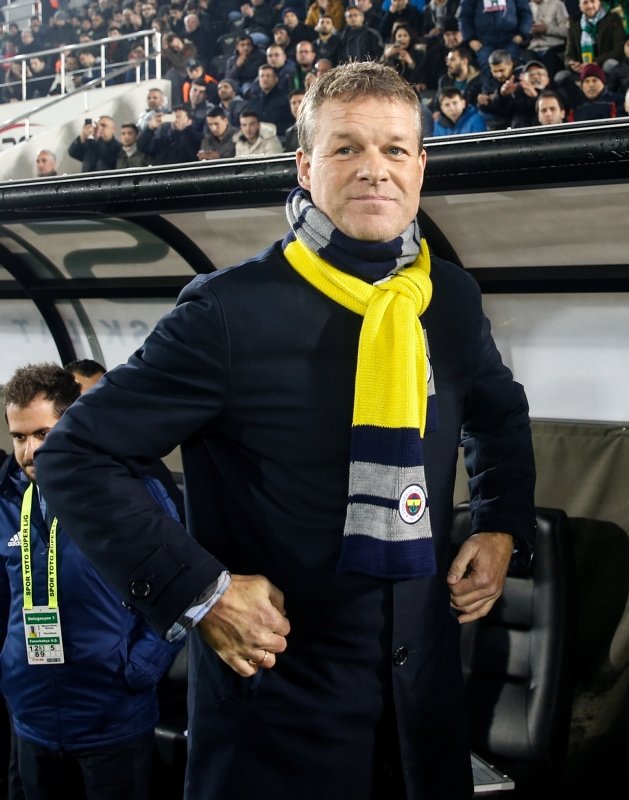 Fenerbahçe taraftarından Comolli isyanı! İşte tepkiler...