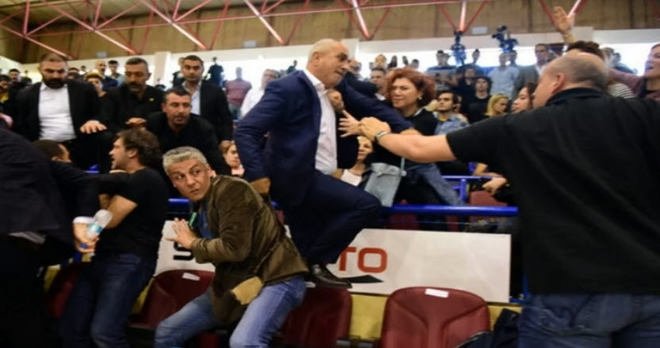 Aziz Yıldırım’ın başkanlığı tehlikede