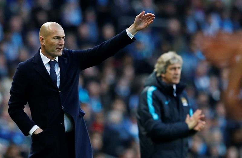 Zidane’ın pantolonu yırtılınca...