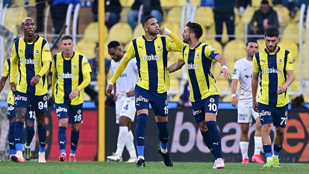 TRANSFER HABERLERİ | Fenerbahçe'de yaprak dökümü! 7 isimle yollar ayrılacak TRANSFER HABERLERİ | Fenerbahçe'de yaprak dökümü! 7 isimle yollar ayrılacak