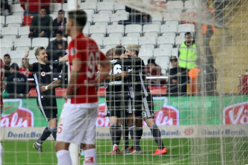 Kagawa’dan olay açıklama! Sezon sonunda...