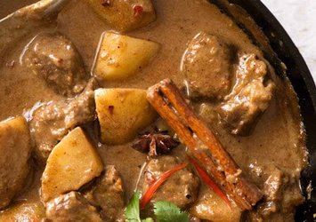 Massaman Curry nasıl yapılır? Massaman Curry mazemeleri ve püf noktaları nelerdir?