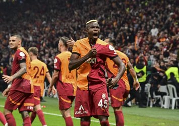G.Saray'dan tarihi imza töreni!