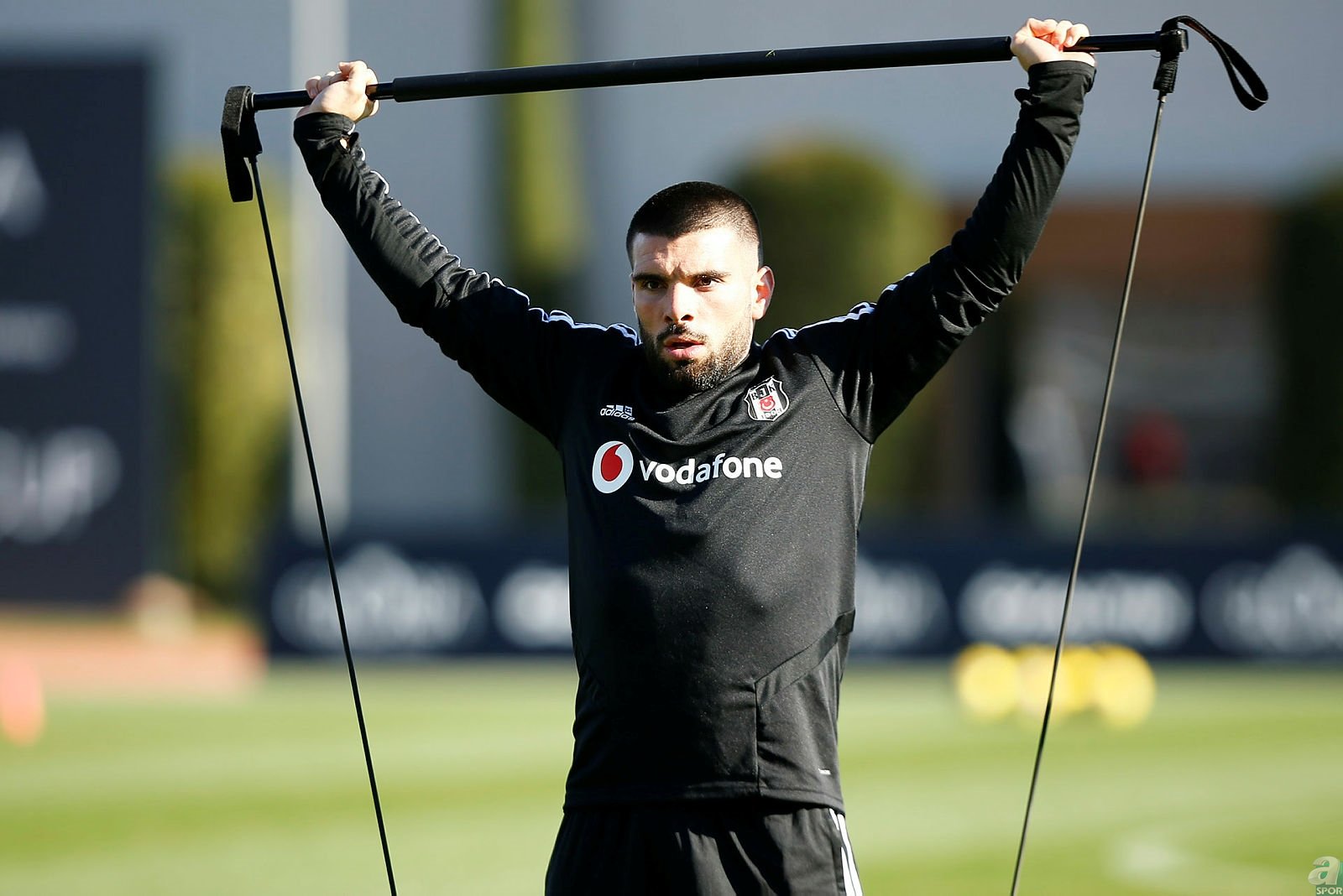 Corona virüsü Süper Lig yıldızlarının değerlerini de vurdu!