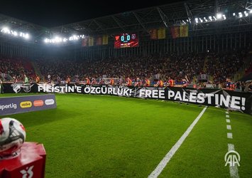 Göztepe-RAMS Başakşehir: Filistin'e özgürlük!
