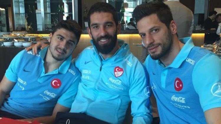 Arda Turan Hakan Balta’ya veda etti!