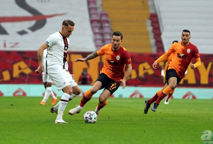 Son dakika spor haberleri: Galatasaray'da Fatih Terim düğmeye bastı! Transferde flaş Belhanda detayı