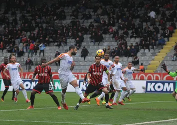 Alanyaspor'dan kritik 3 puan