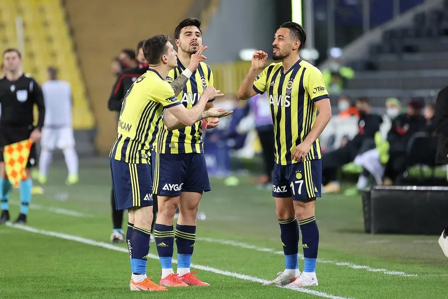 Fenerbahçe'de Gaziantep FK maçında atılan gol sonrası kahve molası! 3 yıldızdan dikkat çeken sevinç... - 1