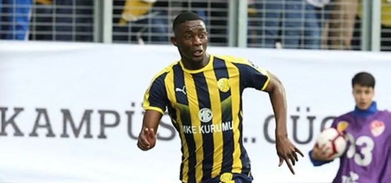 Denizlispor'da Sacko geliyor