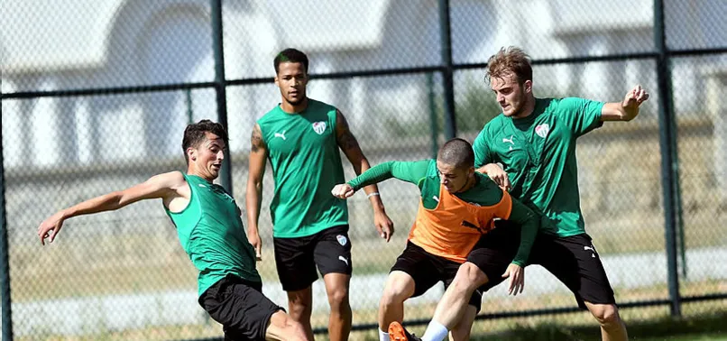 Bursaspor’da hazırlıklar sürüyor