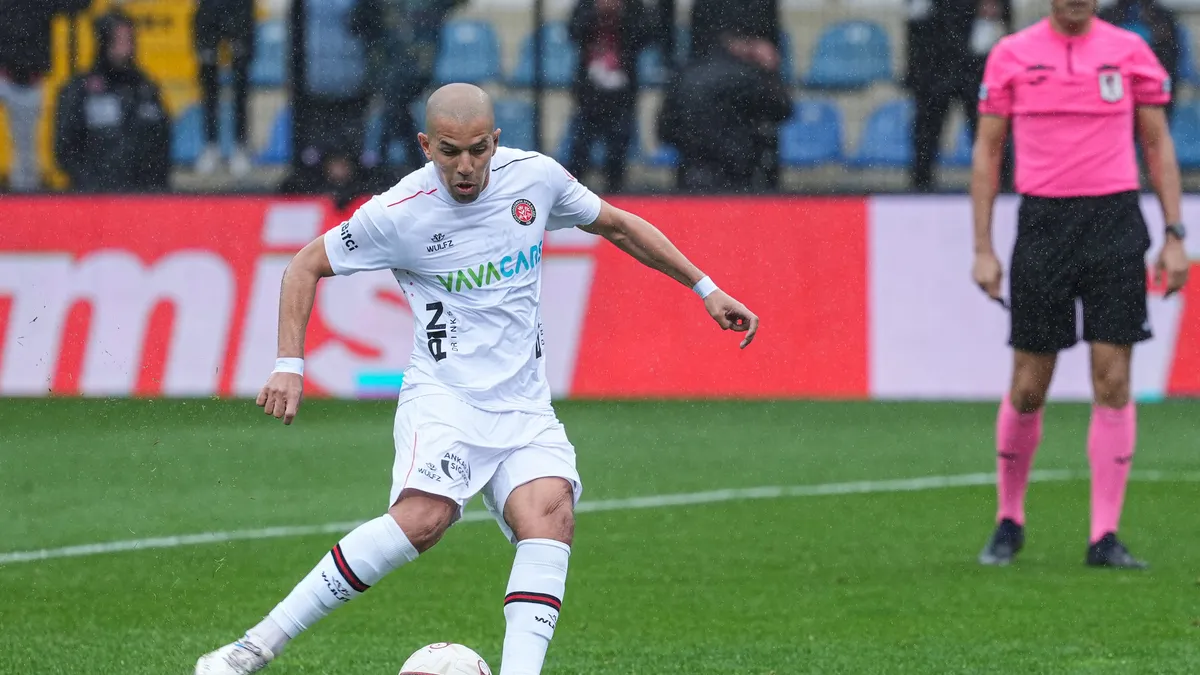 Sofiane Feghouli'nin cezası açıklandı!