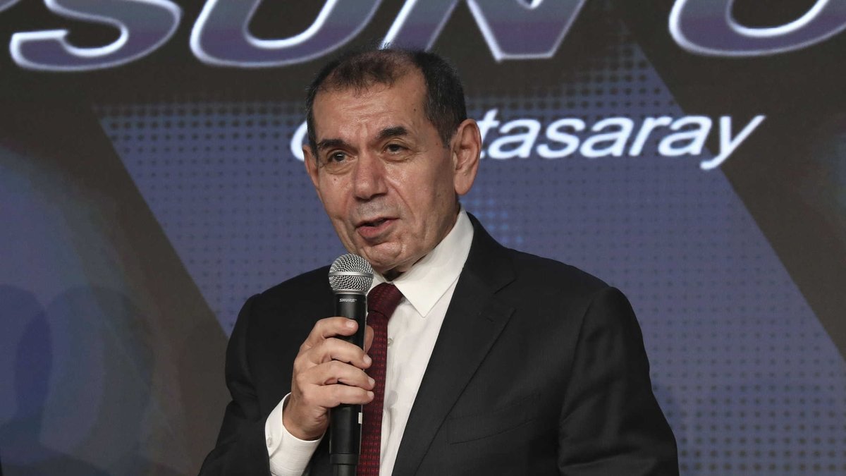 Galatasaray Başkanı Dursun Özbek'in Divan Toplantısı'nda dili sürçtü! İşte o gülümseten anlar