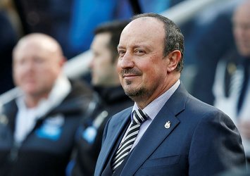 Benitez, Dalian Yifang ile anlaştı