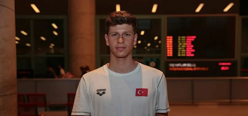Milli yüzücü Batuhan Filiz'den gümüş madalya!