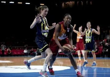 Kadın basketbolunda derbi heyecanı