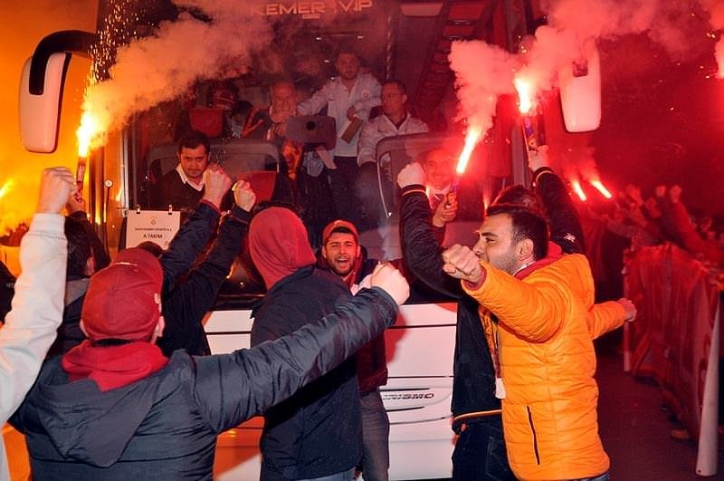 Galatasaray’ın yıldızına küfürlü tepki
