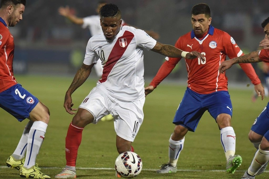 Fenerbahçe Farfan’da sona yaklaştı