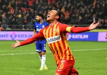 Umut'un Fenerbahçe aşkı!