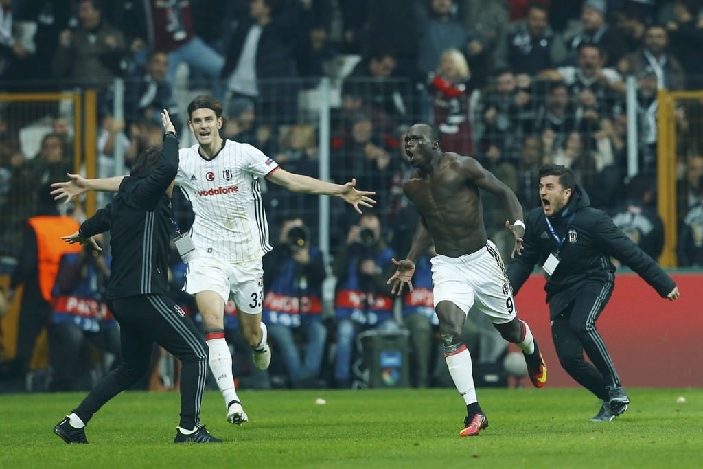 Beşiktaş-Benfica mücadelesinden kareler