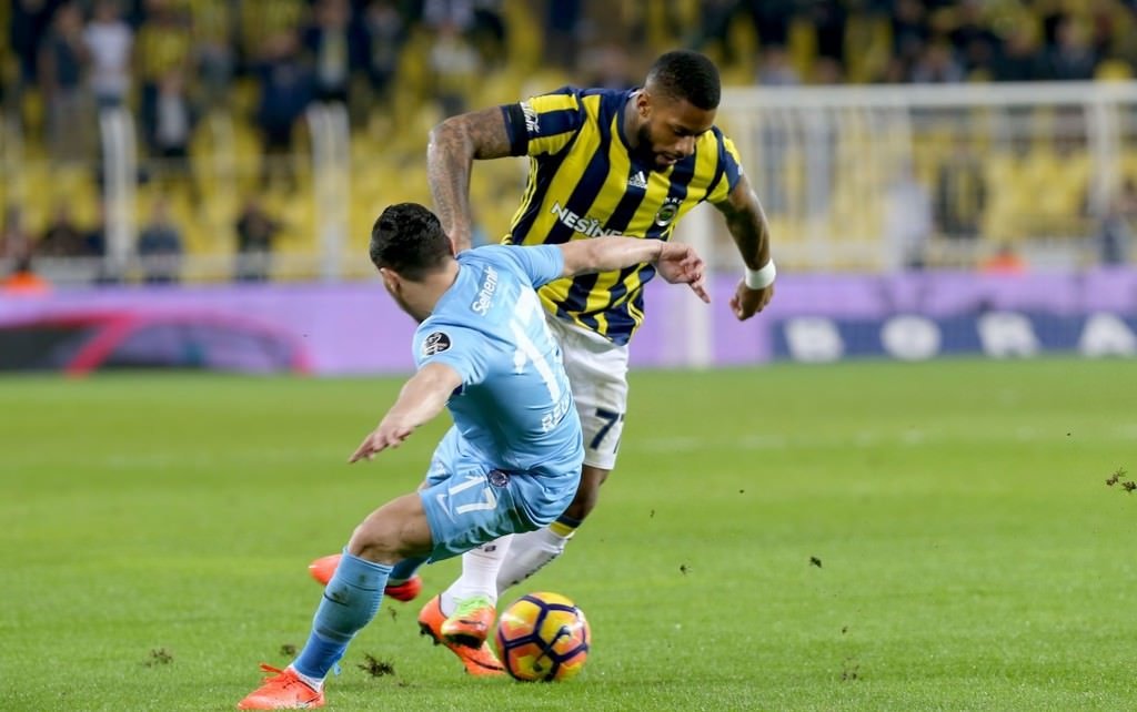 Fenerbahçe-Osmanlıspor karşılaşmasından kareler