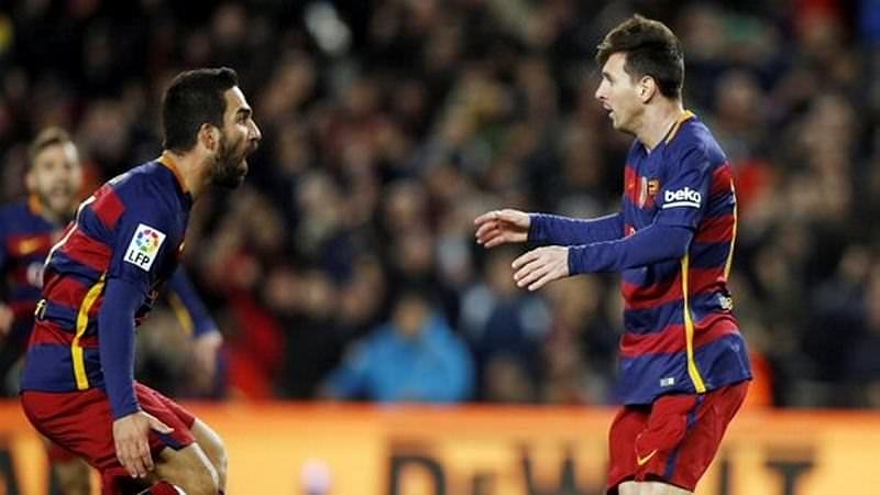 Arda Turan’ın Barcelona’daki ilk maçında olay