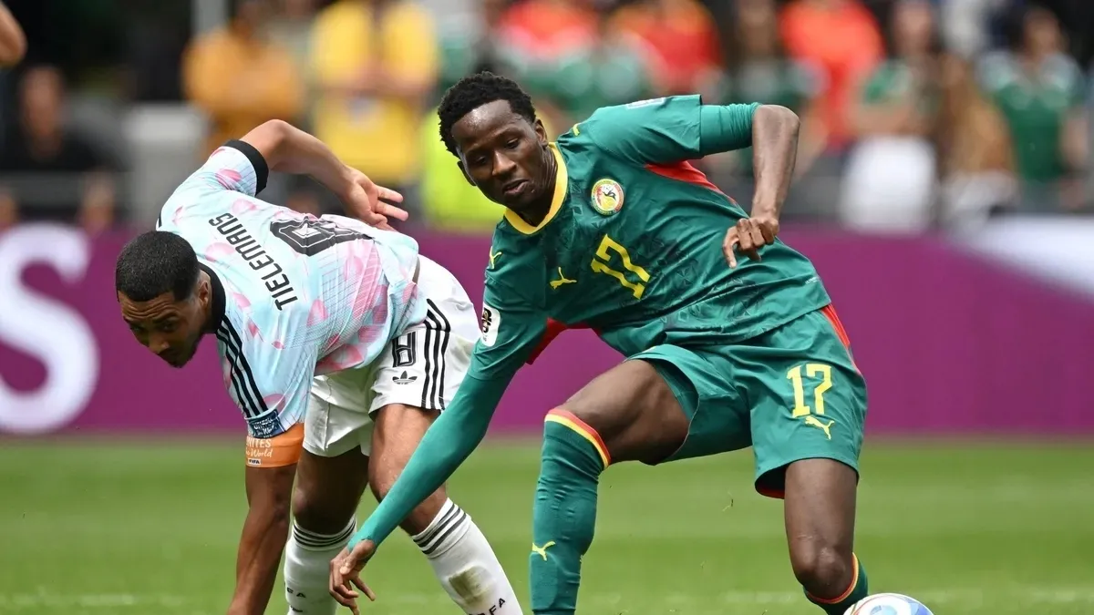 Galatasaray make move for midfielder Pape Matar Sarr