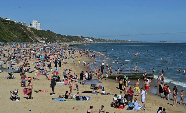 https://iaaspr.tmgrup.com.tr/107e8a/0/0/0/0/1280/783?u=https://iaspr.tmgrup.com.tr/2020/05/25/ingiltere-bournemouthda-corona-virusunu-yok-saydiar-plajlar-tiklim-tiklim-1590430893389.jpg&mw=650 https://iaaspr.tmgrup.com.tr/107e8a/0/0/0/0/1280/783?u=https://iaspr.tmgrup.com.tr/2020/05/25/ingiltere-bournemouthda-corona-virusunu-yok-saydiar-plajlar-tiklim-tiklim-1590430893389.jpg&mw=650