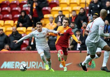 Antalya G.Saray'ı deviremiyor!