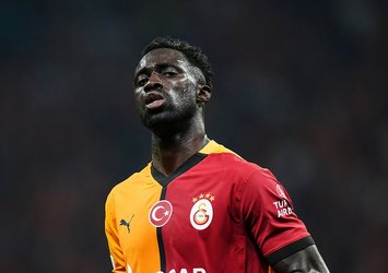 G.Saray Davinson ile masaya oturuyor!