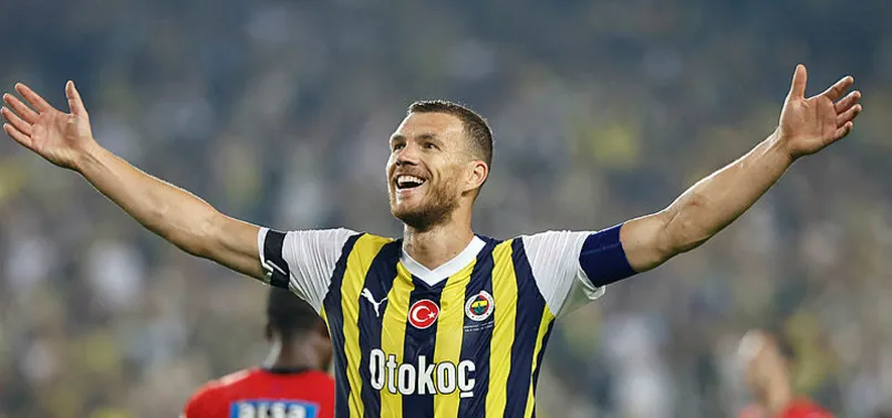 Beşiktaş - Fenerbahçe derbisinde gözler Edin Dzeko ve Vincent Aboubakar'da!