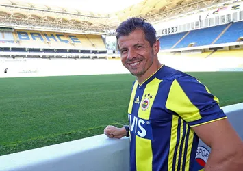 Emre Belözoğlu resmen Fenerbahçe'de