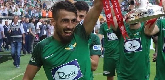 Galatasaray In Yeni Transferi Mugdat Celik Takimla Cabuk Kaynasti Son Dakika Galatasaray Haberl